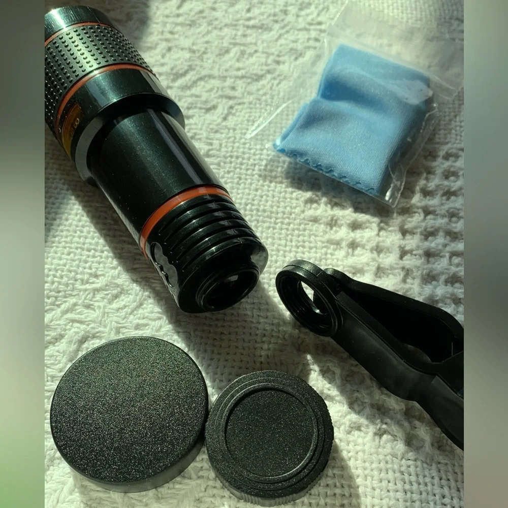Monocular single lens for 12X magnification & cell phone clip for closeup photos